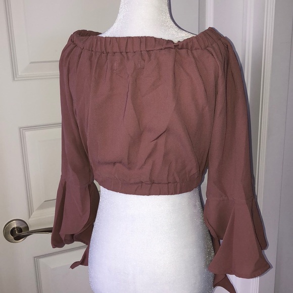 NWOT Reverse Blush Crop Blouse - Picture 3 of 3